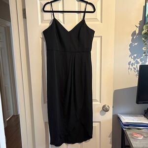 Lulu's Classic Black Midi Dress
